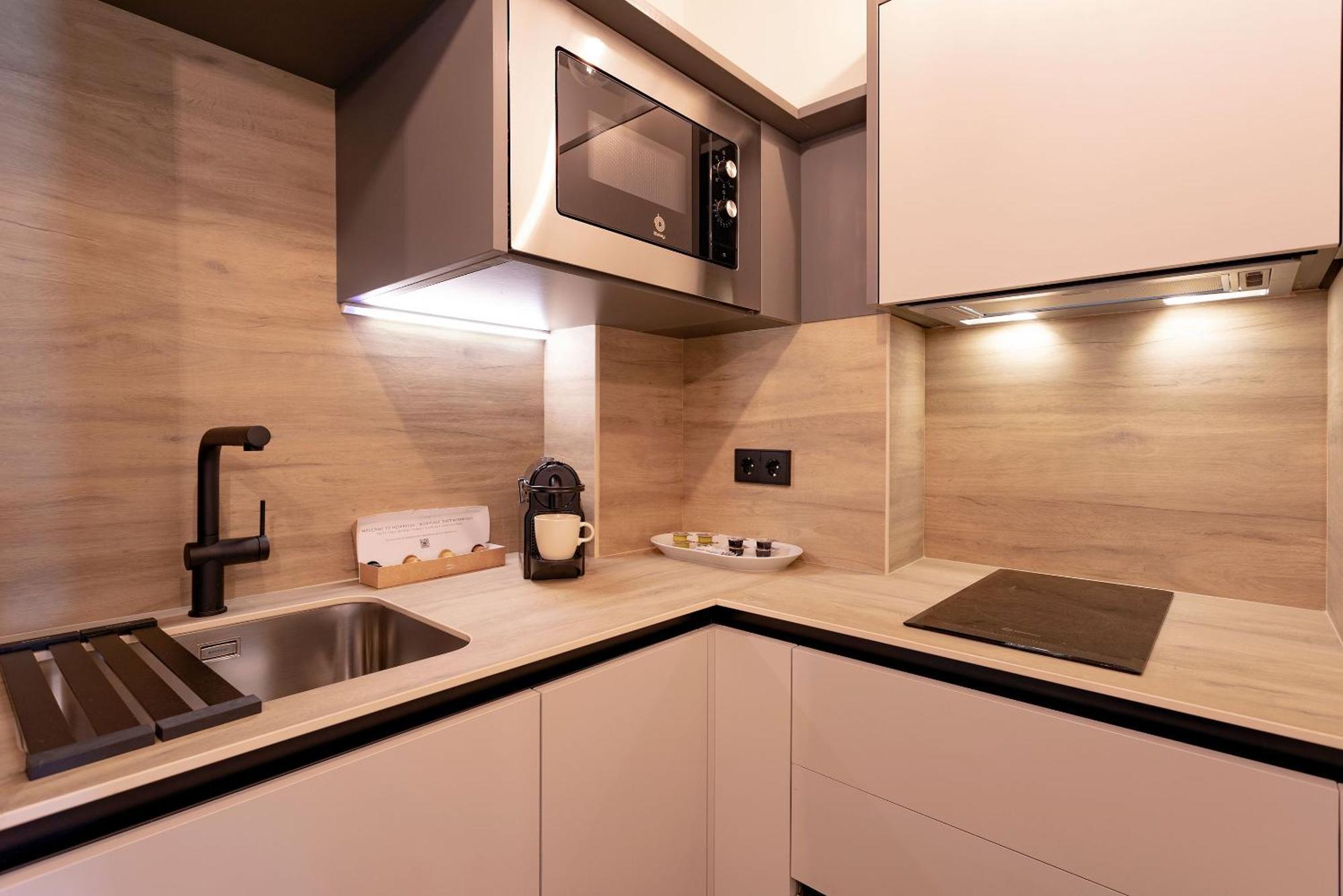 Genteel Home San Francisco Suites Seville Luaran gambar