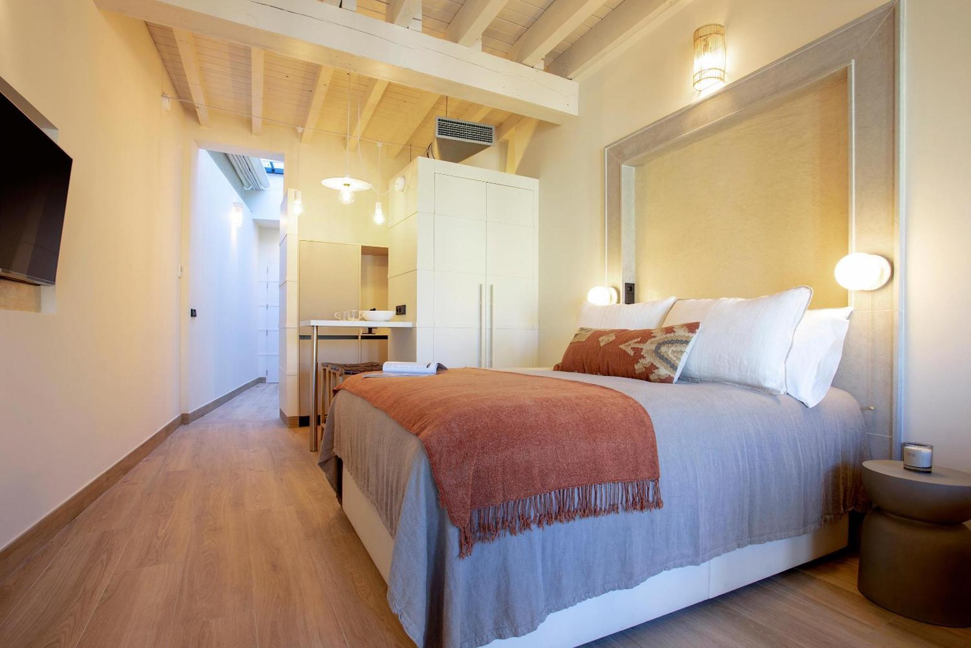 Genteel Home San Francisco Suites Seville Luaran gambar